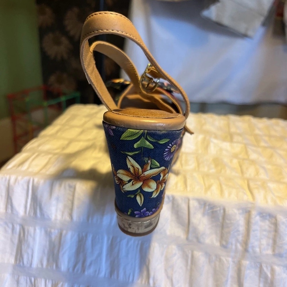Clark’s cushioned Floral Navy Wedge Sandals 8M - Picture 6 of 12